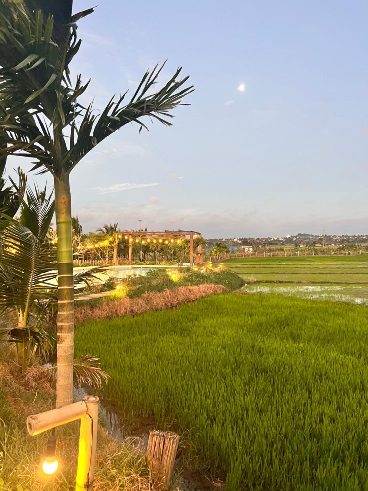 Hotel Komleo Farm Buon Ma Thuot Exterior foto