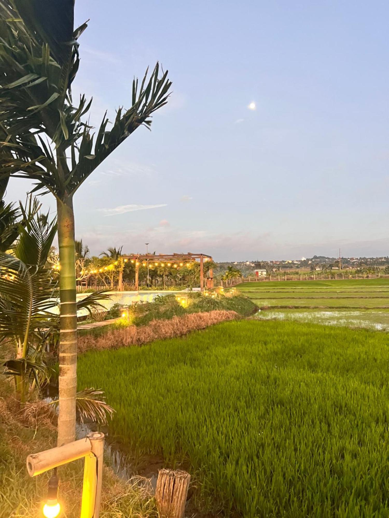 Hotel Komleo Farm Buon Ma Thuot Exterior foto